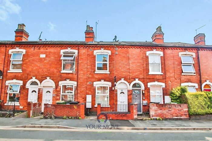 2 Bedroom Terraced House For Sale In Lowell Street, Worcester, Worcestershire, WR1