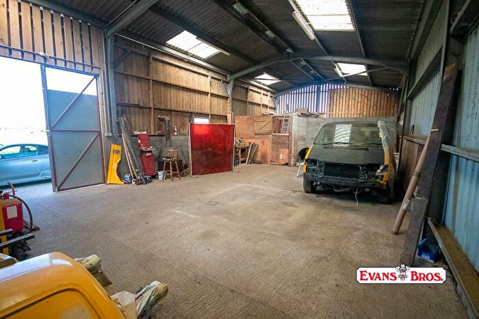 5 Bedroom Smallholding For Sale In Llanarthney, Nr Carmarthen, SA32