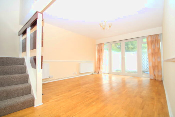 4 Bedroom House To Rent In Tipton Drive, Croydon, CR0