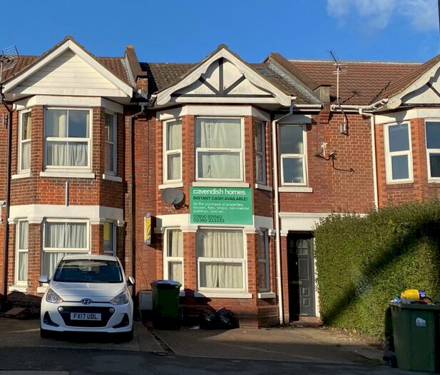 7 Bedroom House To Rent In Portswood Road, SO17