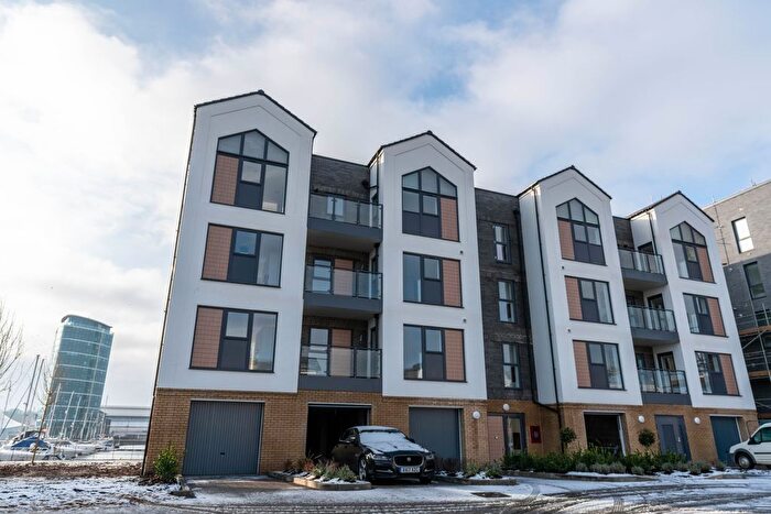 3 Bedroom Flat To Rent In Ripplewaters, St. Marys Island, Chatham, Kent, ME4