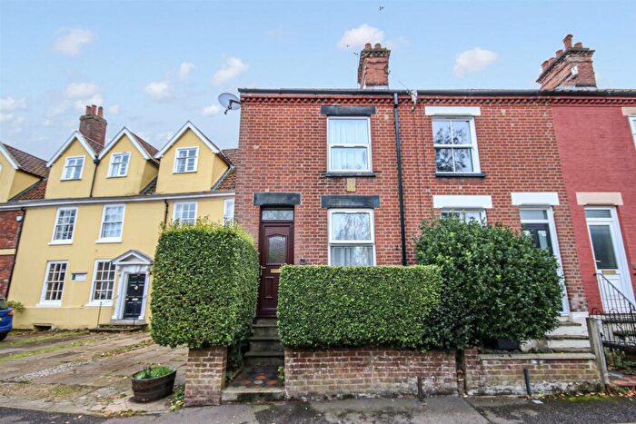 2 Bedroom Terraced House For Sale In Pottergate, Norwich, NR2
