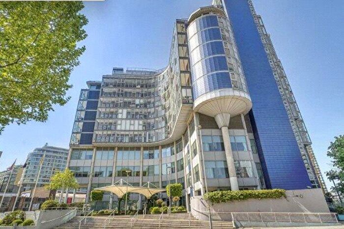 Garage / Parking To Rent In Falcon Wharf, Lombard Road, London, SW11