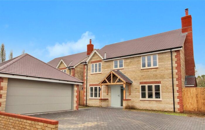 4 Bedroom Detached House For Sale In Hindon Road, Dinton, SP3
