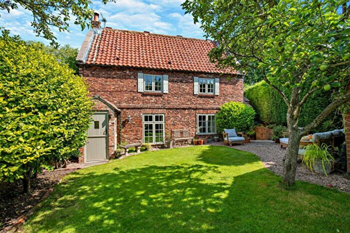 4 Bedroom Detached House For Sale In Pumpkin Cottage, Coneythorpe, Knaresborough, HG5