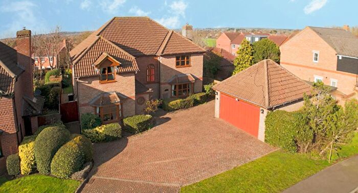 5 Bedroom Detached House For Sale In Maple Way, Pulloxhill, MK45