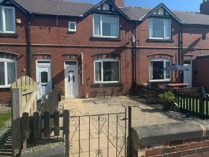 3 Bedroom House To Rent In Cross Street, Great Houghton, S72
