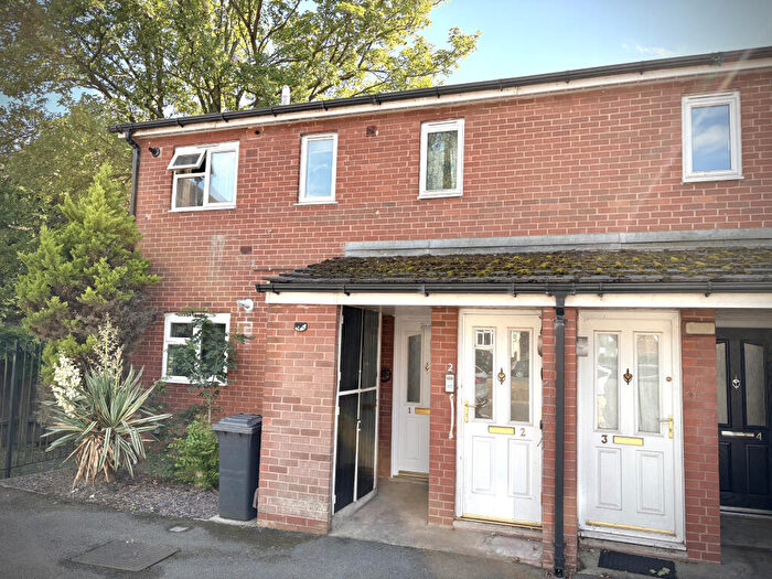 1 Bedroom Maisonette For Sale In Marlowe Court, Sunnyhill, DE23