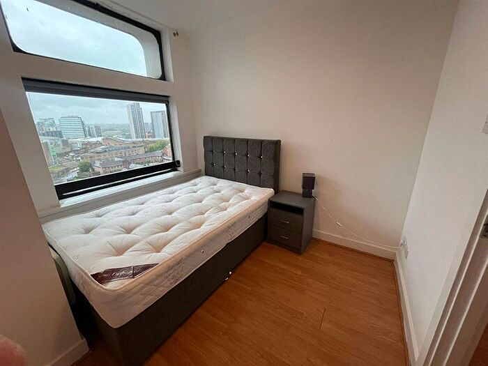 2 Bedroom Flat To Rent In City Heights, Victoria Bridge Street, Salford, M3