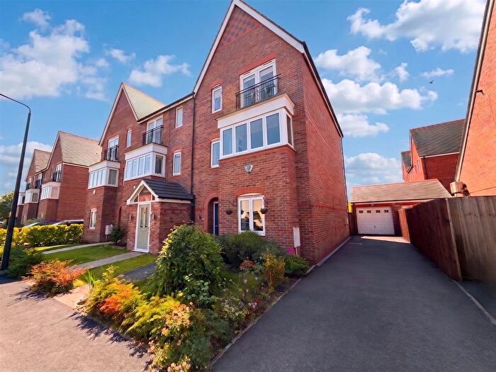 4 Bedroom Town House For Sale In Watermint Way, West Timperley, Altrincham, WA14