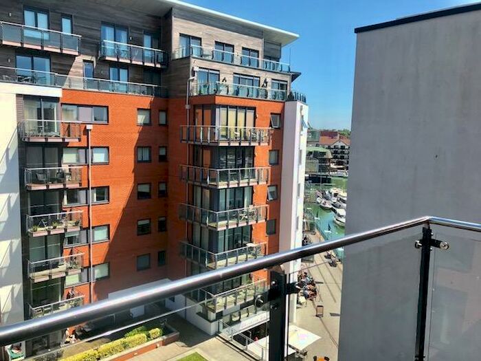 2 Bedroom Apartment To Rent In The Blake Building, Ocean Village, Southampton, SO14