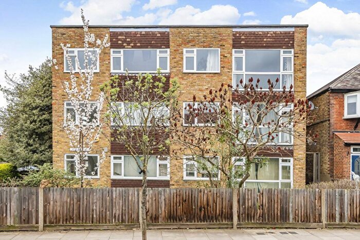 2 Bedroom Flat To Rent In Cavendish Road, Colliers Wood, London, SW19