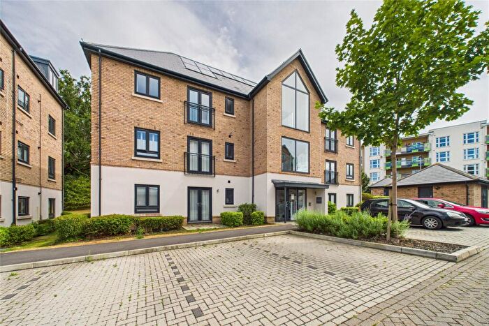 2 Bedroom Apartment To Rent In Johnstone Close, Bracknell, Berkshire, RG12
