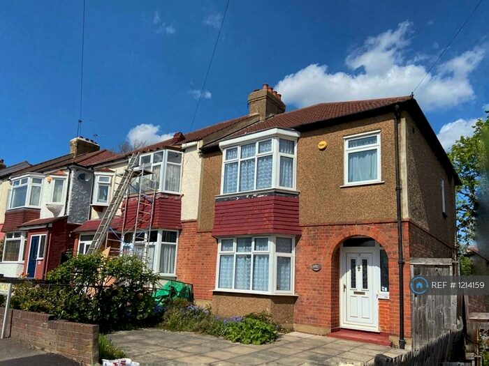 3 Bedroom Semi-Detached House To Rent In Egmont Road, New Malden, KT3
