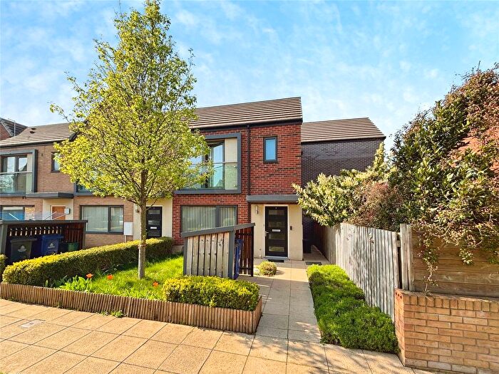 1 Bedroom End Terrace House For Sale In Farrier Close, Doncaster, South Yorkshire, DN1