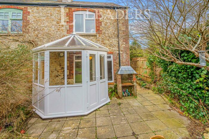 2 Bedroom Cottage To Rent In High Street, Amberley, Arundel, BN18