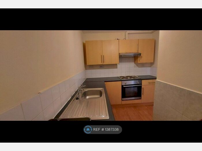 2 Bedroom Flat To Rent In Blackburn Road, Accrington, BB5