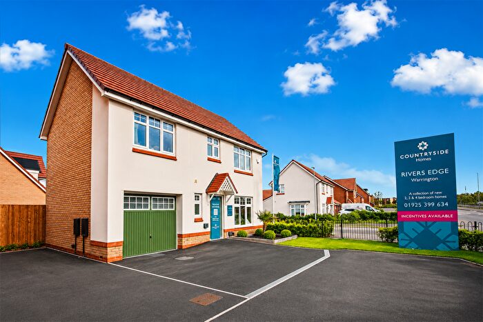 3 Bedroom Detached House For Sale In Dunstall Park Close, WA1