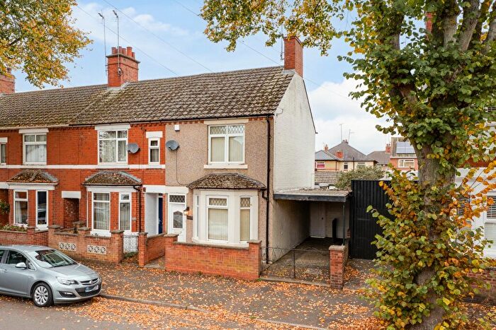 3 Bedroom End Of Terrace House For Sale In Kingsley Avenue, Kettering, NN16