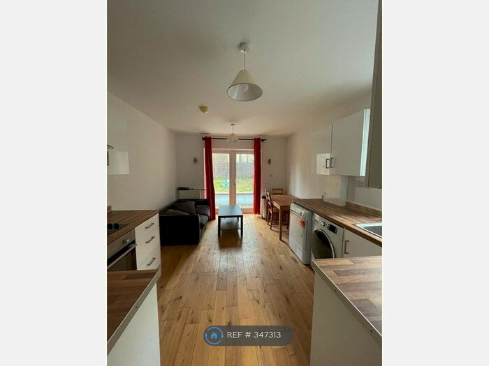 4 Bedroom Flat To Rent In , London, SE14