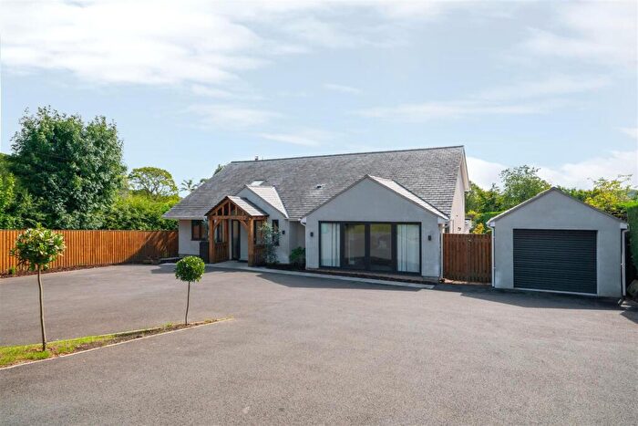 5 Bedroom Detached House For Sale In Greenway, Matlock Road, Walton, Chesterfield, S42