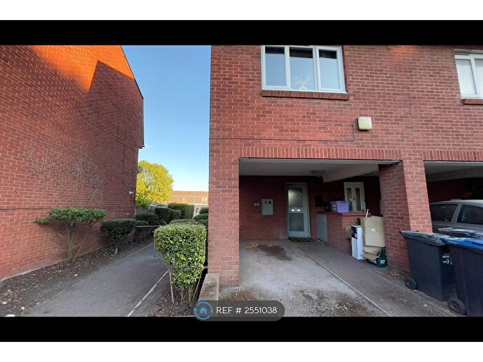 3 Bedroom End Of Terrace House To Rent In North Road, London, SW19