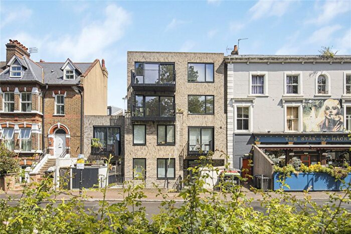 3 Bedroom Flat For Sale In A Queensdown Road, Hackney, London, E5