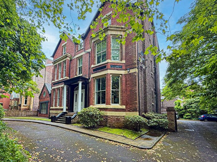 2 Bedroom Flat For Sale In Linnet Lane, Liverpool, L17