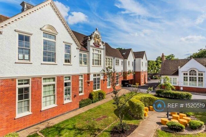 1 Bedroom Flat To Rent In Eton House, Redhill, RH1