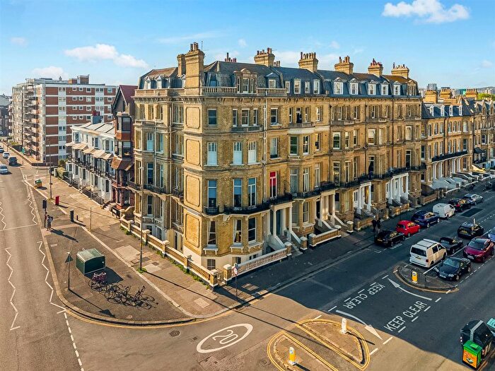 3 Bedroom Maisonette For Sale In Kings Gardens, Hove, BN3