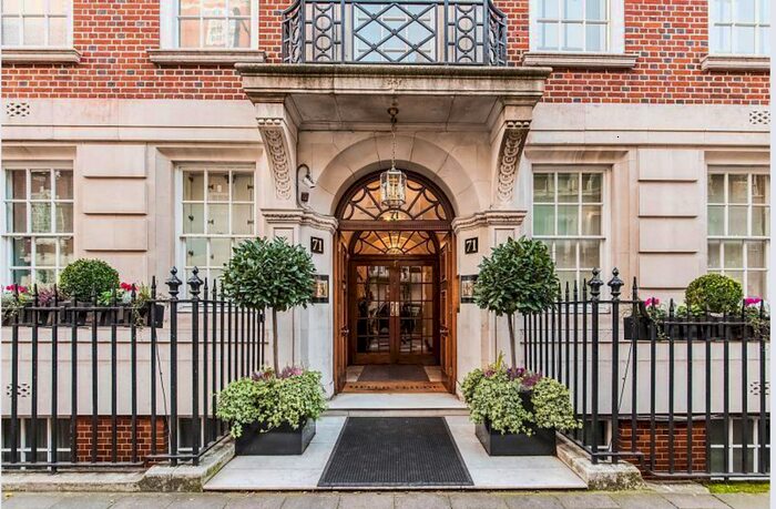 4 Bedroom Flat To Rent In Park Street, London, W1K