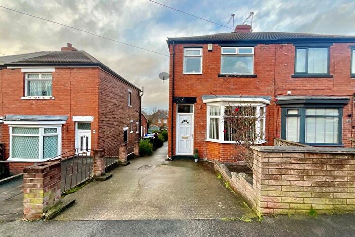 3 Bedroom Semi Detached House For Sale In Houstead Road, Sheffield, S9