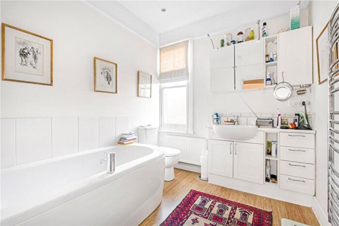 5 Bedroom Semi-Detached House For Sale In St Margaret's Road, Oxford, Oxfordshire, OX2