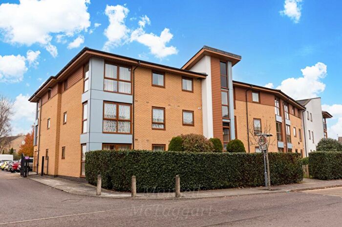 2 Bedroom Property To Rent In Commonwealth Drive, Choda House Commonwealth Drive, RH10