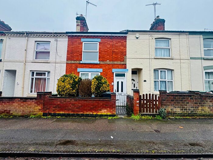2 Bedroom Property To Rent In Cromwell Road, Rushden, NN10