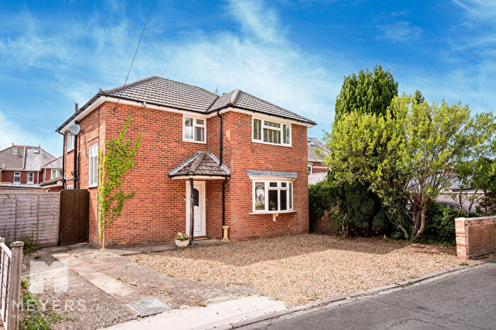 3 Bedroom Detached House For Sale In Top Lane | Ringwood |, BH24
