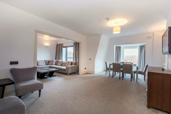 4 Bedroom Penthouse To Rent In Park Road, St John's Wood, London, NW8