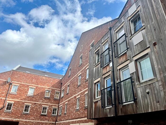 1 Bedroom Apartment To Rent In Piccadilly Heights, Wain Avenue, Chesterfield, S41