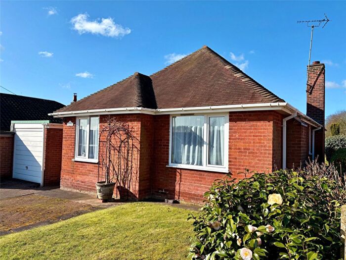3 Bedroom Bungalow For Sale In Rectory Road, Church Warsop, Mansfield, Nottinghamshire, NG20