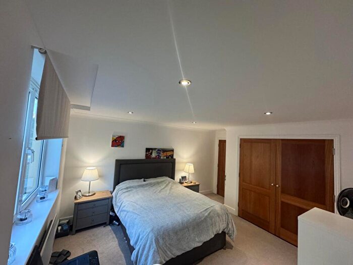 1 Bedroom Flat To Rent In Creswell Drive, BR3