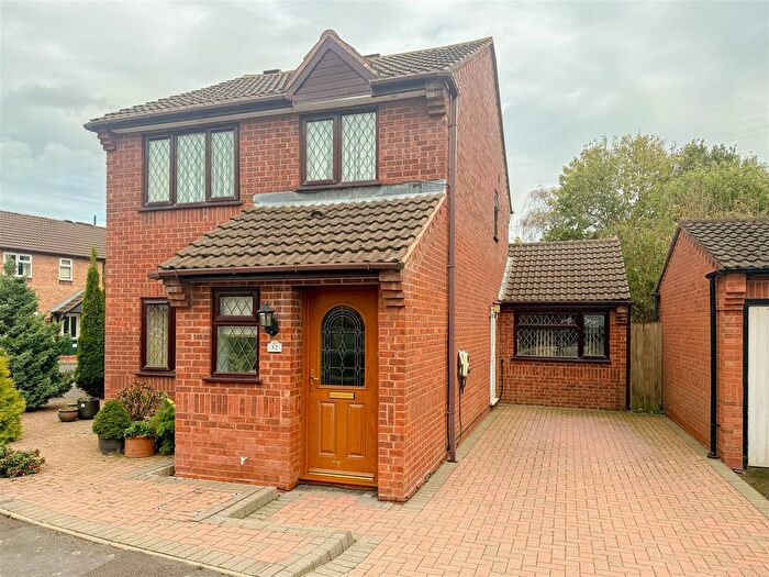 3 Bedroom Detached House For Sale In Springfield Glade, Malvern, WR14