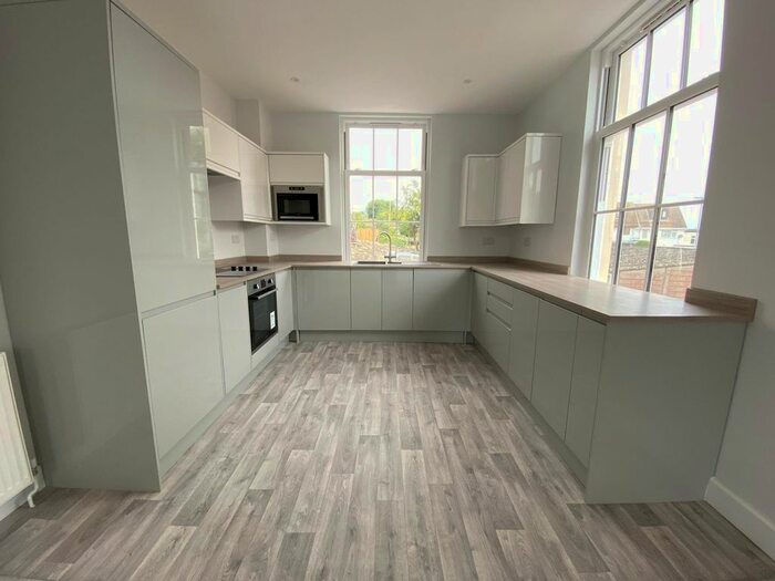 2 Bedroom Property To Rent In Wyke Road, Weymouth, DT4