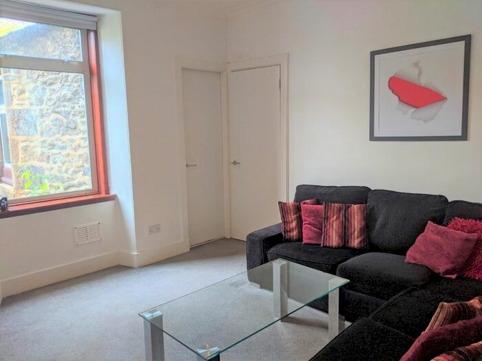 3 Bedroom Flat To Rent In Fraser Street, City Centre, Aberdeen, AB25
