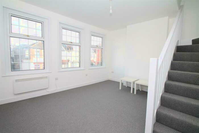 2 Bedroom Flat To Rent In Eldon Road, Wood Green, N22