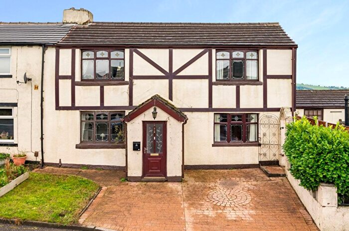 3 Bedroom Property For Sale In Dandy Row, Darwen, BB3