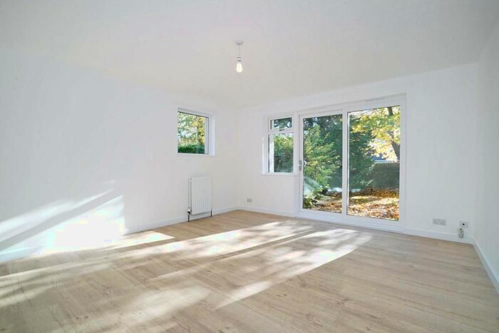 2 Bedroom Flat To Rent In Seafield Court, Off Seafield Road, AB15