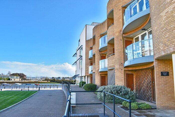 1 Bedroom Flat For Sale In Almansa Way, Lymington, SO41