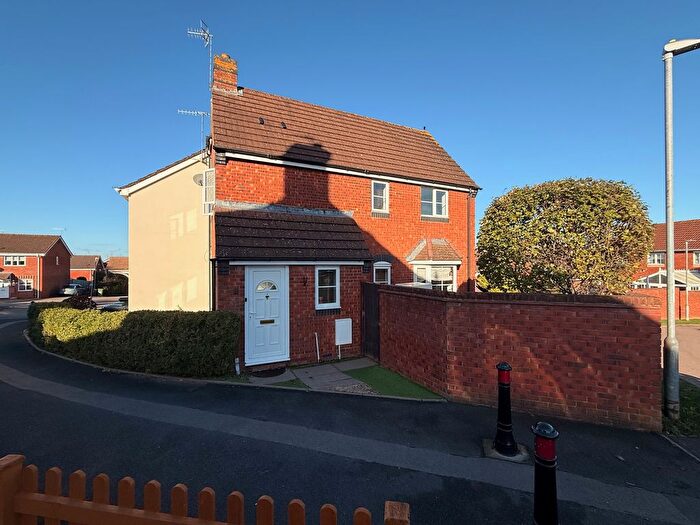 3 Bedroom Property To Rent In Kinord Close, Worcester, WR5