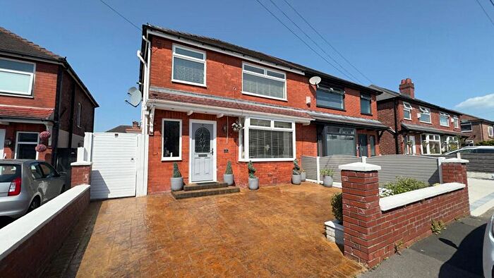 3 Bedroom Semi-Detached House For Sale In Holmleigh Avenue, Blackley, Manchester, M9