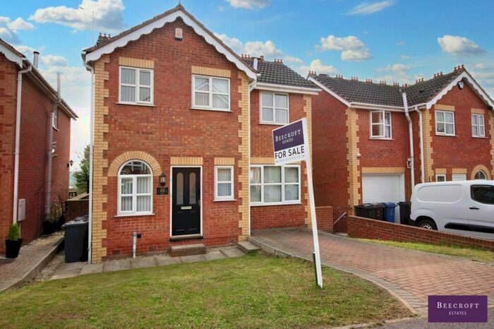 3 Bedroom Detached House To Rent In Doveside Drive, Darfield, S73